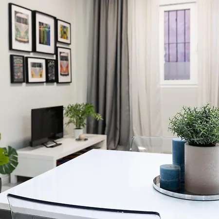 Apartment Holidays2malaga Eduardo Ocon Quiet&high Speed Wifi *